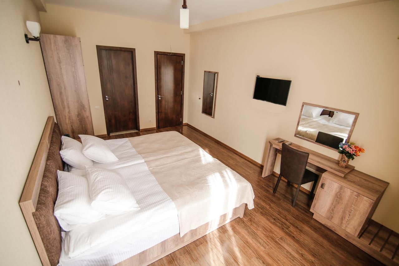 Hills Hotel Tbiliszi Kültér fotó
