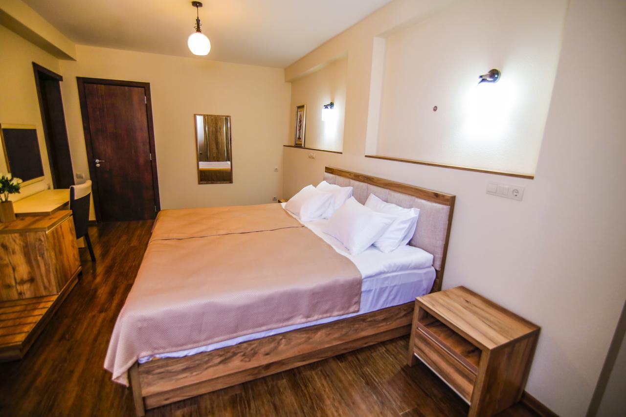 Hills Hotel Tbiliszi Kültér fotó