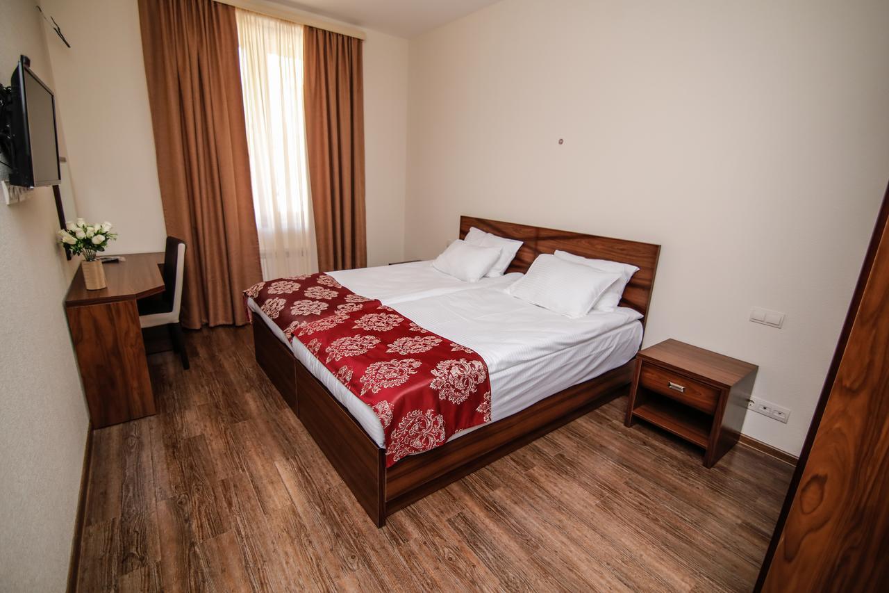 Hills Hotel Tbiliszi Kültér fotó