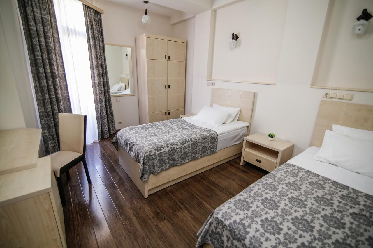 Hills Hotel Tbiliszi Kültér fotó